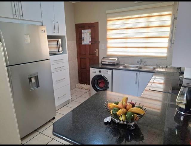 2 BEDROOM SECTIONAL TITLE FOR SALE IN WENTWORTH PARK